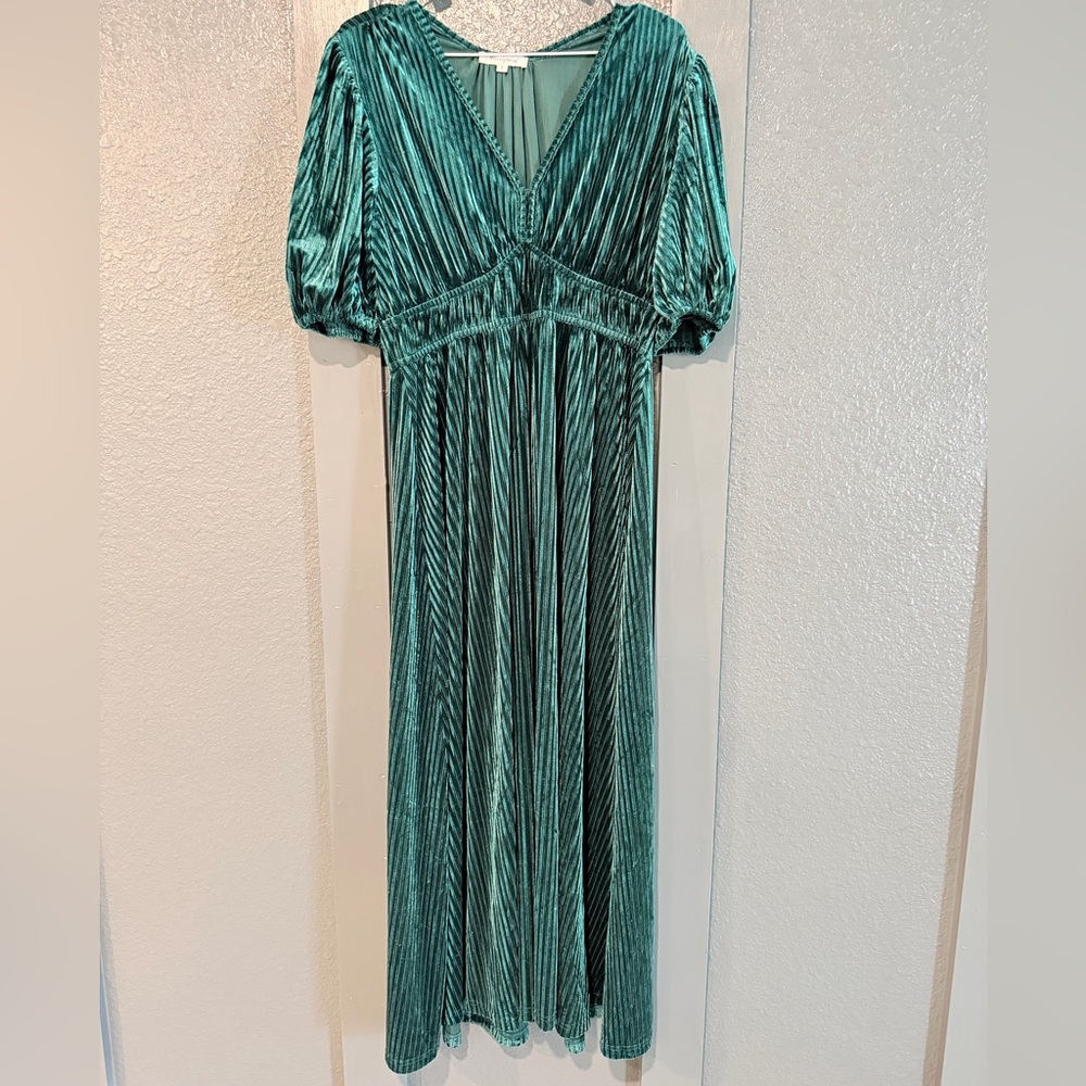 Amazon Green Velvet Maxi Dress Size L